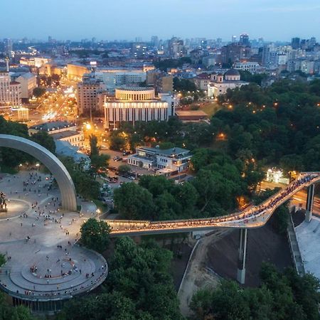 Апартаменты Центр Крещатик Kyiv Exterior photo